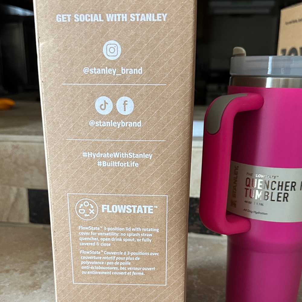 Stanley Pink Quencher H2.0 Tumbler - Picture 5 of 6